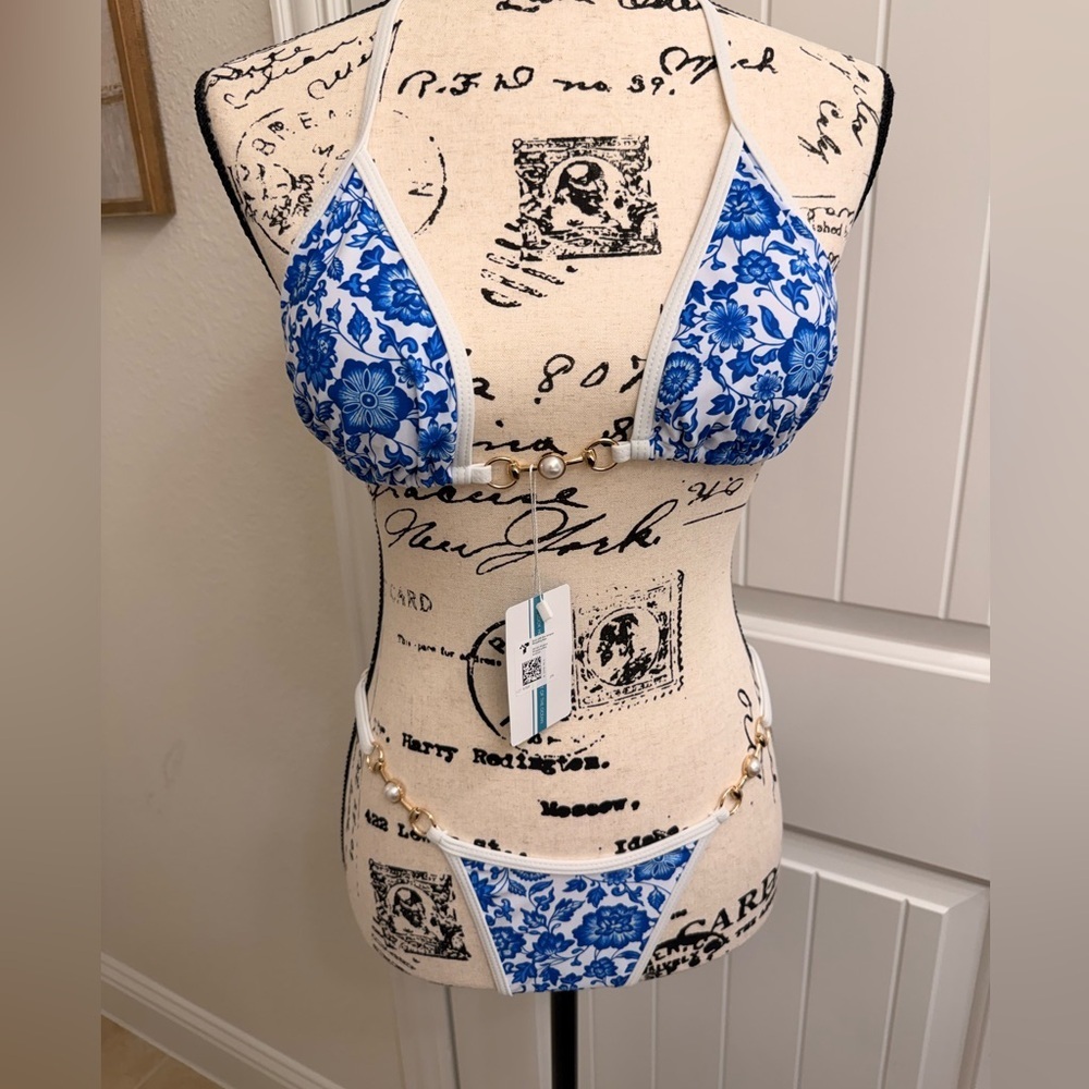 NWT Blue Floral Brazilian Bikini Set with Pearl Gold Accents sz S